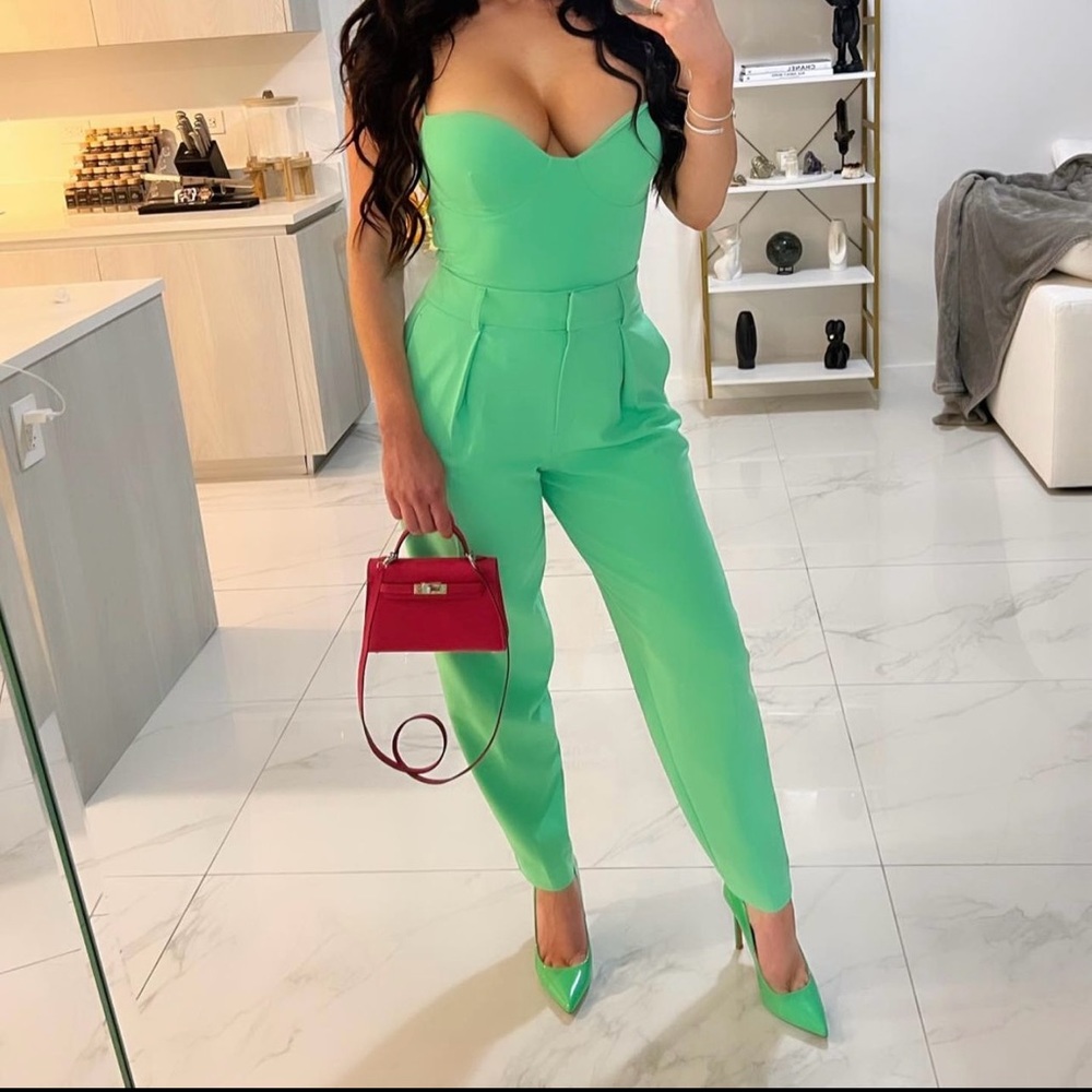 Express body contour bodysuit and trousers